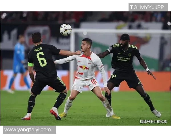 拜仁慕尼黑对阵波尔图精彩比赛录像回顾与分析